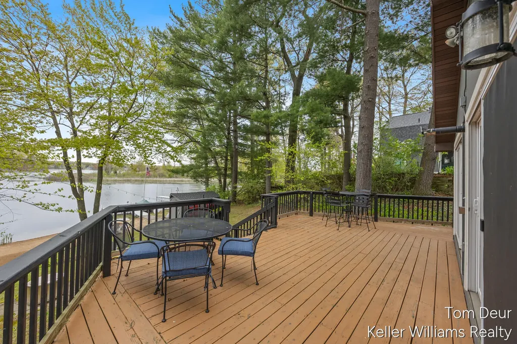 8175 S Island View Drive Croton Township MI 49337