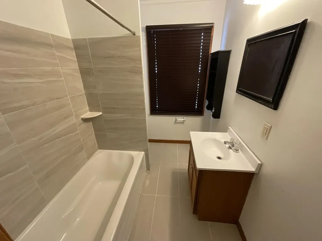 107 E Delaware Street Decatur Township MI 49045