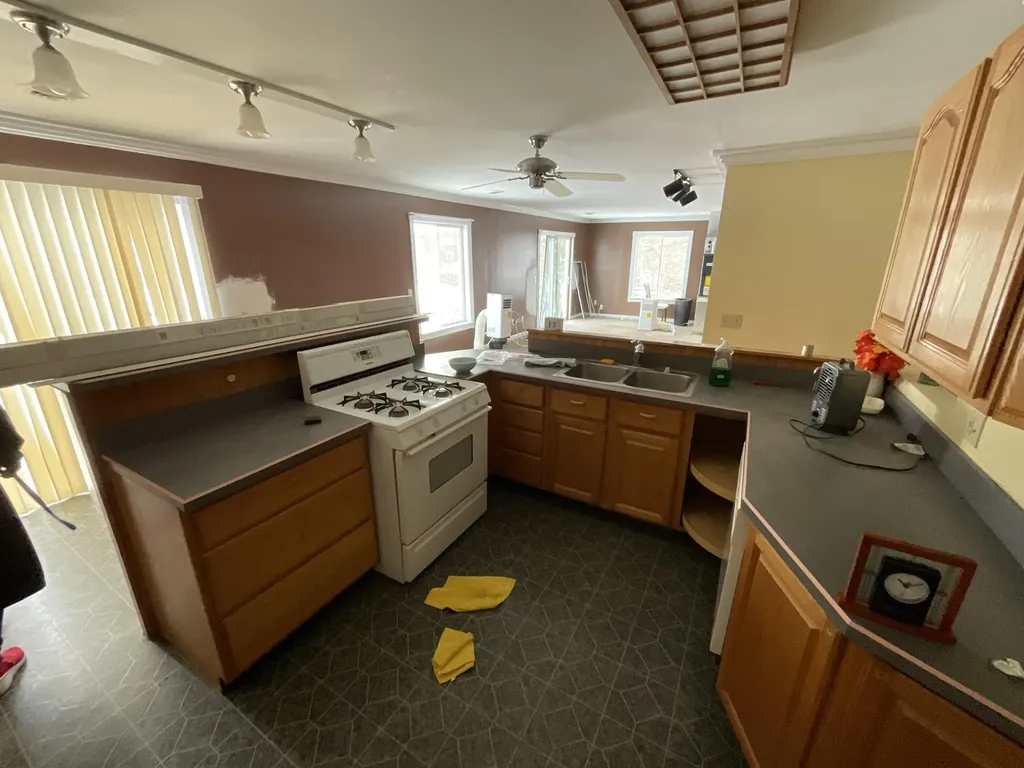 107 E Delaware Street Decatur Township MI 49045