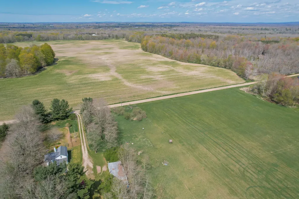 3461 E Bradshaw Road Custer Township MI 49405