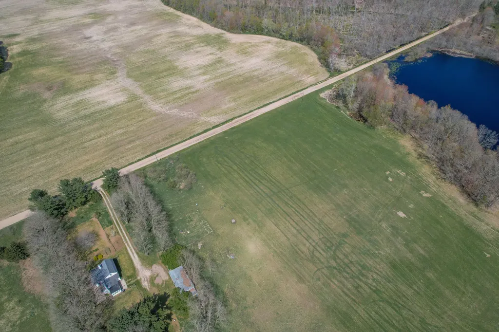 3461 E Bradshaw Road Custer Township MI 49405