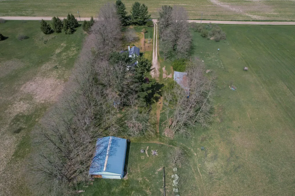3461 E Bradshaw Road Custer Township MI 49405