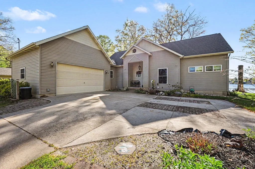 5550 Cozy Point Drive Croton Township MI 49337