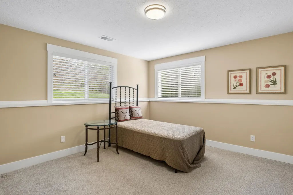 6456 Bentley Drive NE Plainfield Charter Township MI 49306