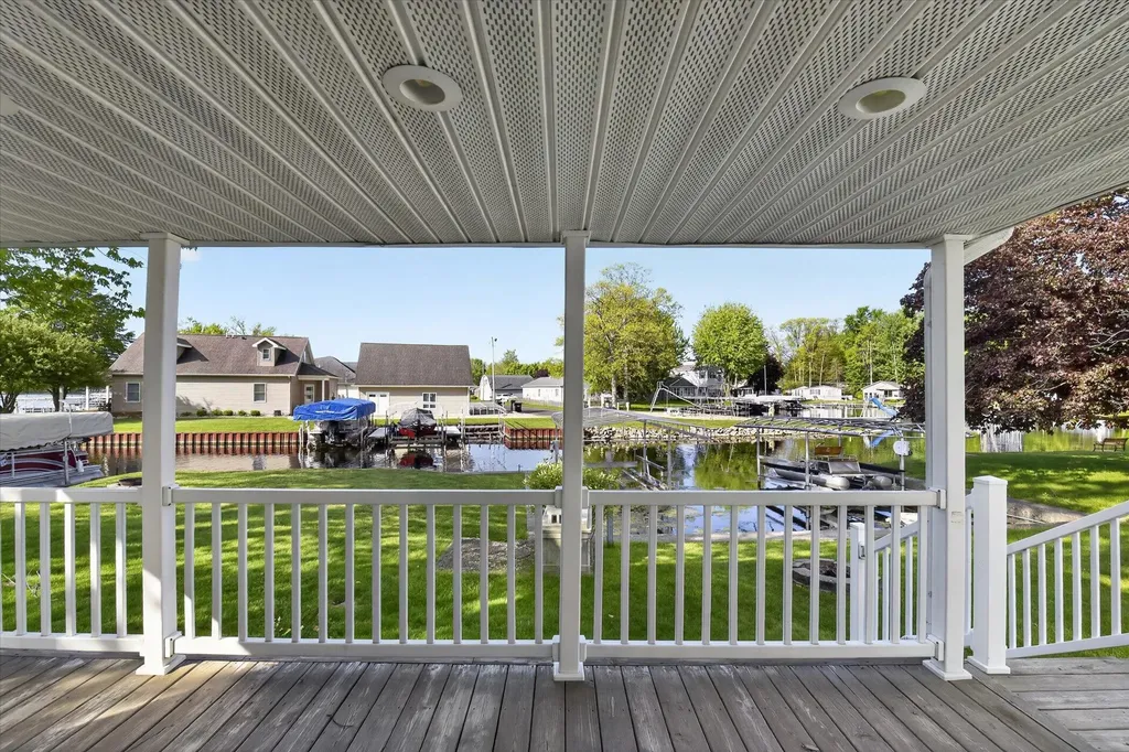 563 Willow Drive Ovid Township MI 49036