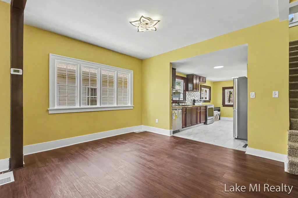 719 Leonard Street NE Grand Rapids City MI 49503