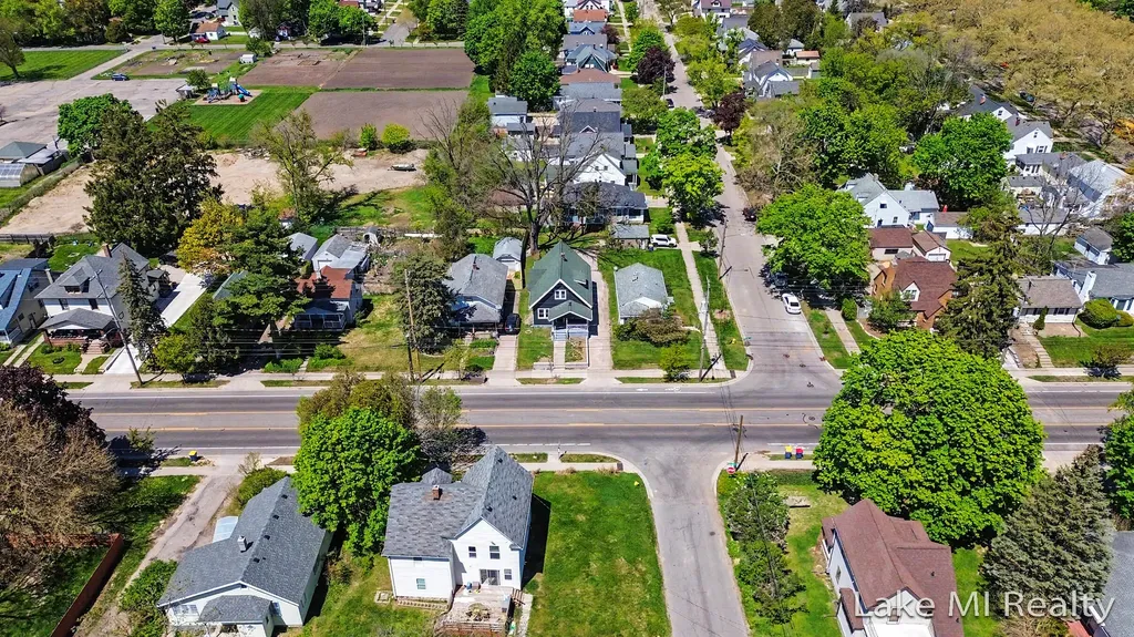 719 Leonard Street NE Grand Rapids City MI 49503