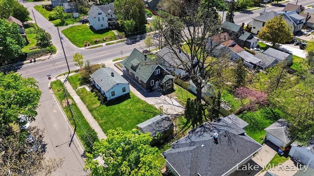 719 Leonard Street NE Grand Rapids City MI 49503