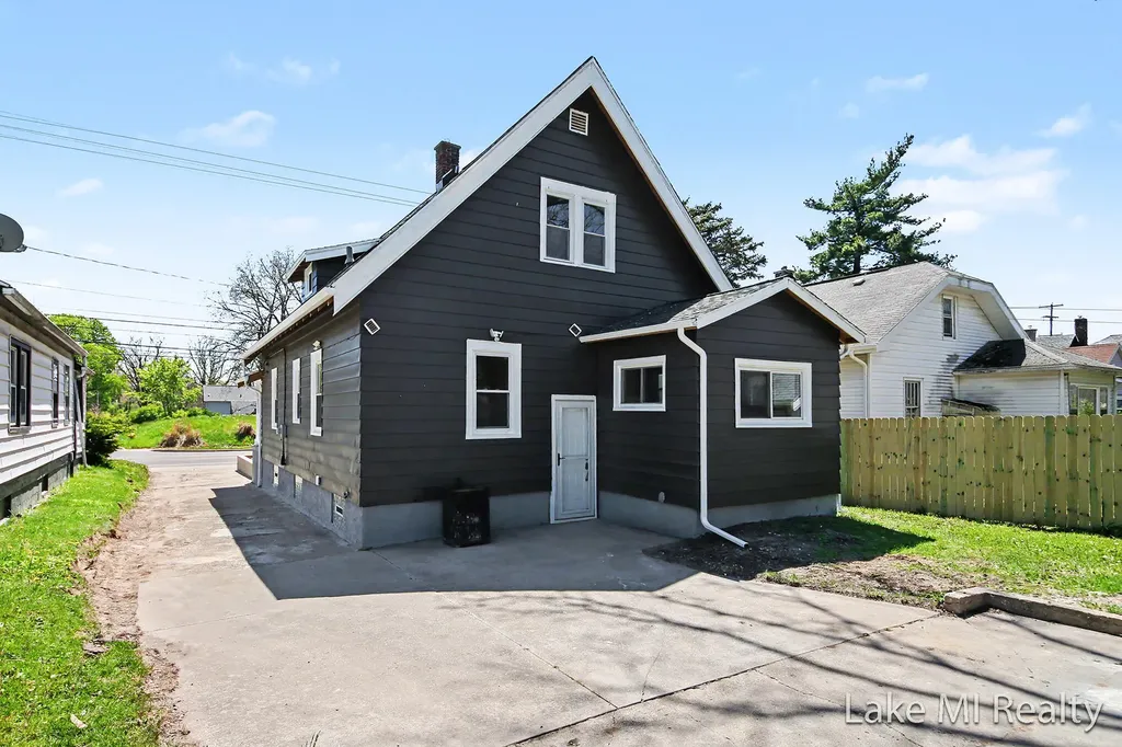 719 Leonard Street NE Grand Rapids City MI 49503