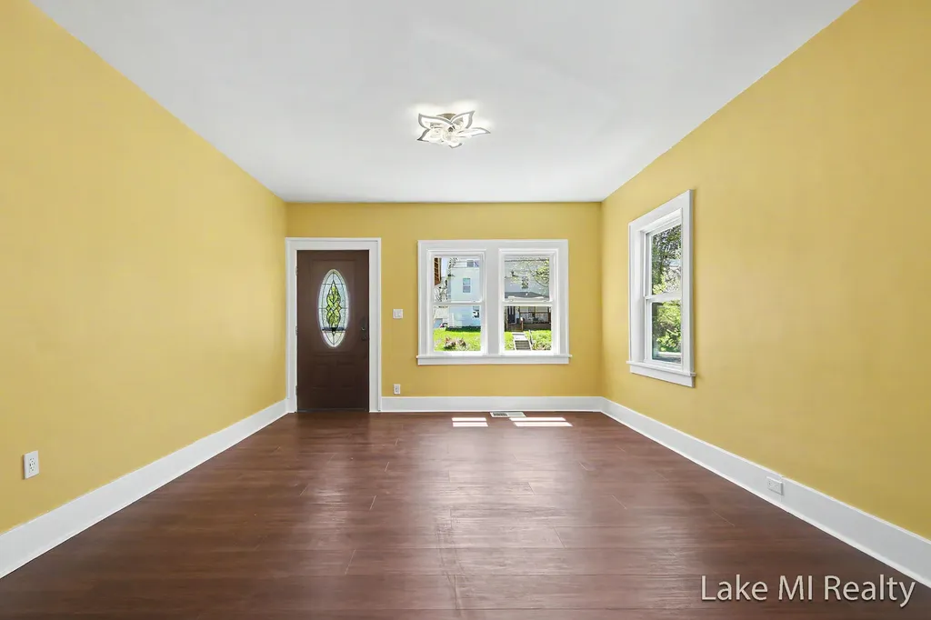 719 Leonard Street NE Grand Rapids City MI 49503