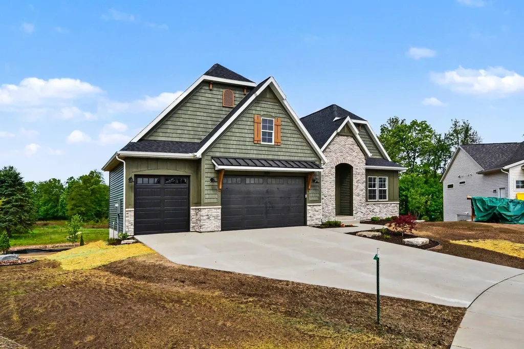 7814 Woodhurst Drive NE Cannon Township MI 49341
