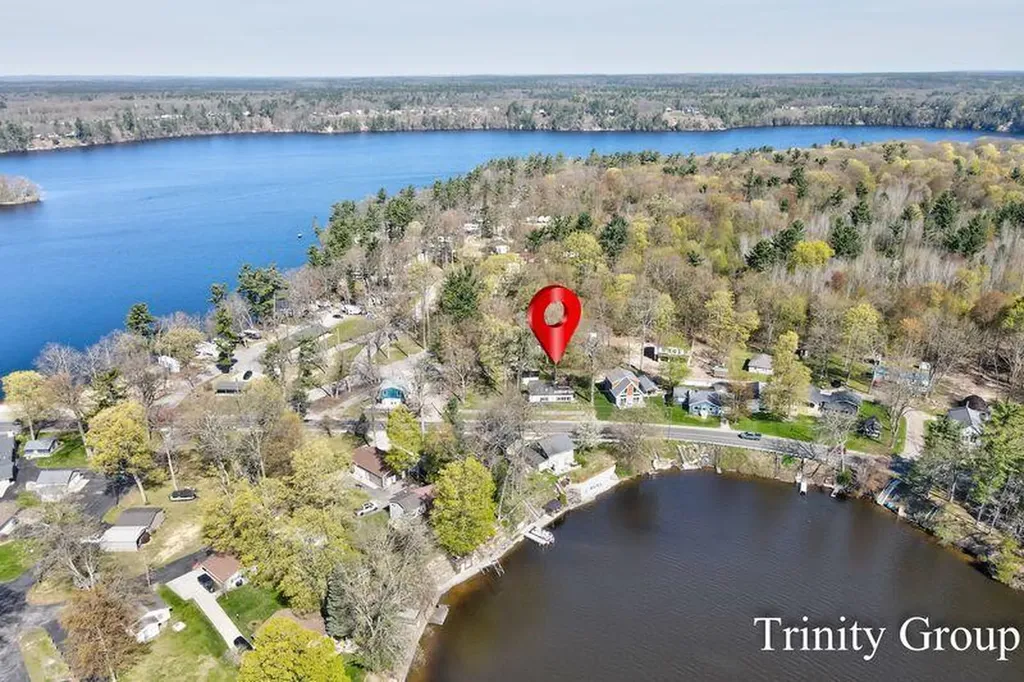 7615 S Croton Hardy Drive Croton Township MI 49337
