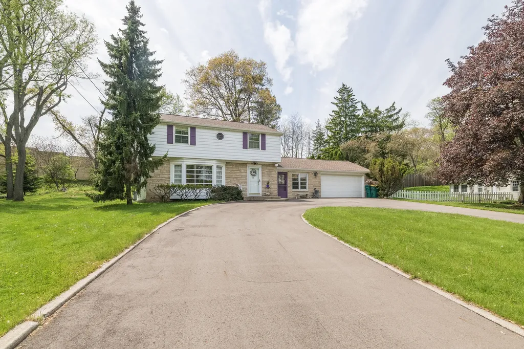 1734 Greenbriar Drive Portage City MI 49024