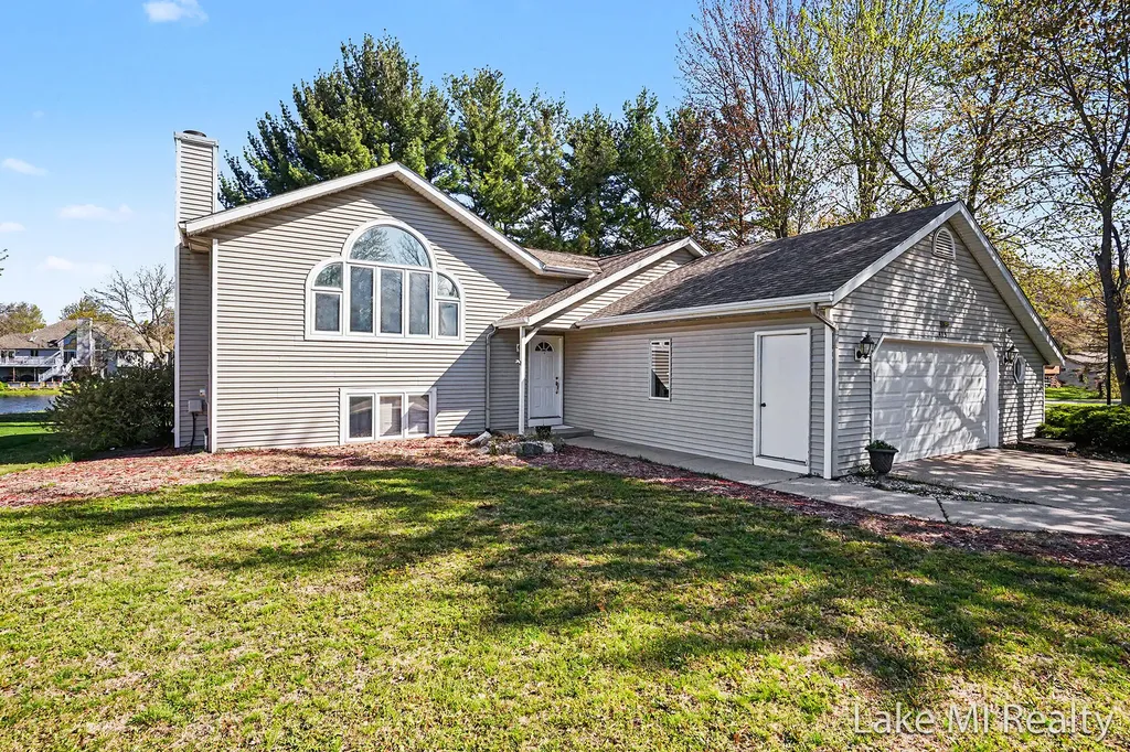 429 Pine Lake Court Holland Charter Township MI 49424