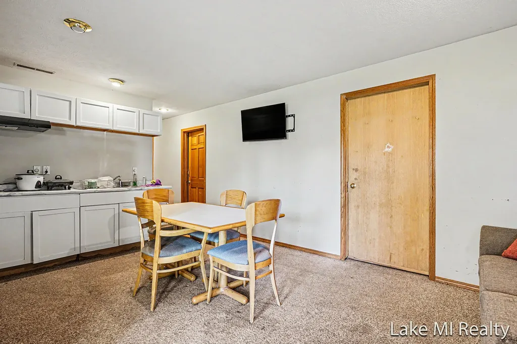 429 Pine Lake Court Holland Charter Township MI 49424