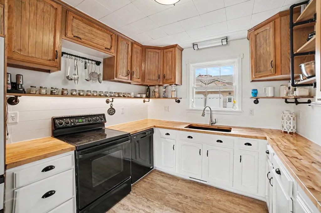 6987 E Beaverton Road Sheridan Township MI 48617