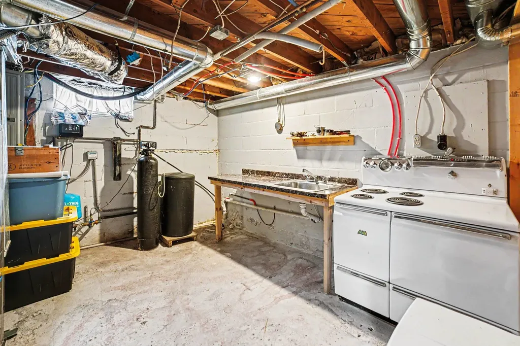 6987 E Beaverton Road Sheridan Township MI 48617