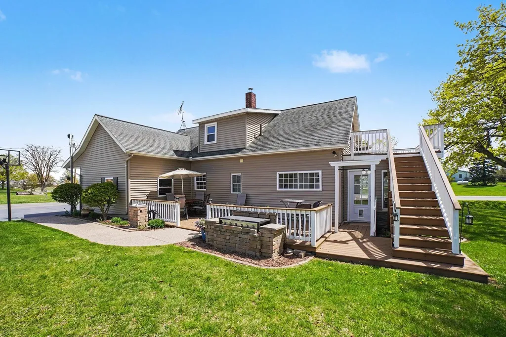 6987 E Beaverton Road Sheridan Township MI 48617
