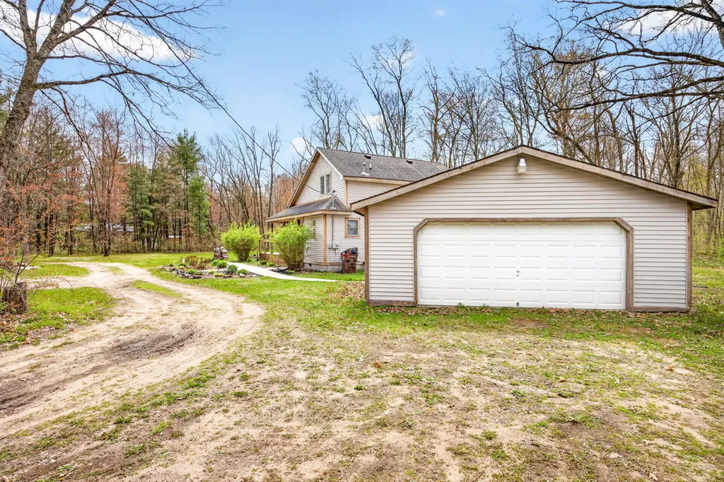 22597 Tamarack Road Reynolds Township MI 49329