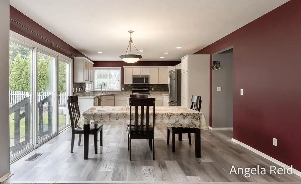 3528 Birch Knoll Drive SE Kentwood City MI 49512