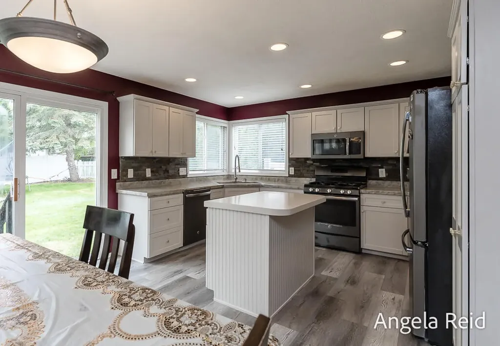 3528 Birch Knoll Drive SE Kentwood City MI 49512