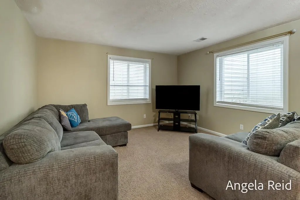 3528 Birch Knoll Drive SE Kentwood City MI 49512