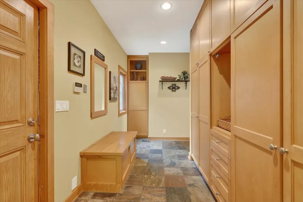5069 Mountain Ridge Drive NE Ada Township MI 49301