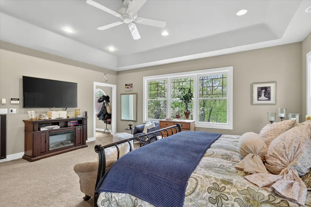5069 Mountain Ridge Drive NE Ada Township MI 49301