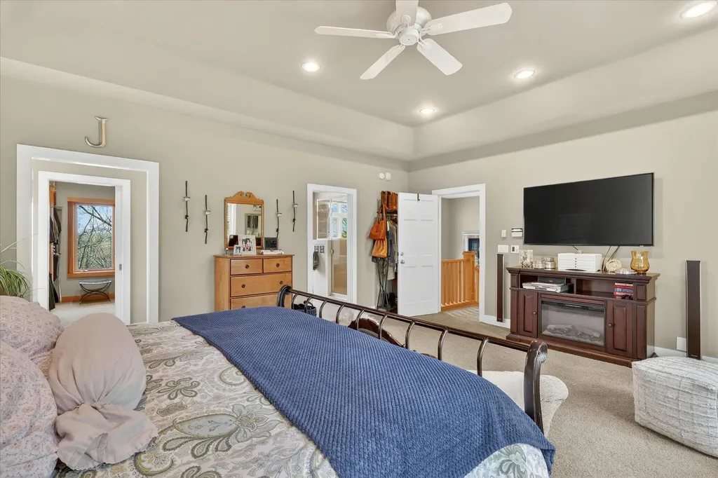 5069 Mountain Ridge Drive NE Ada Township MI 49301