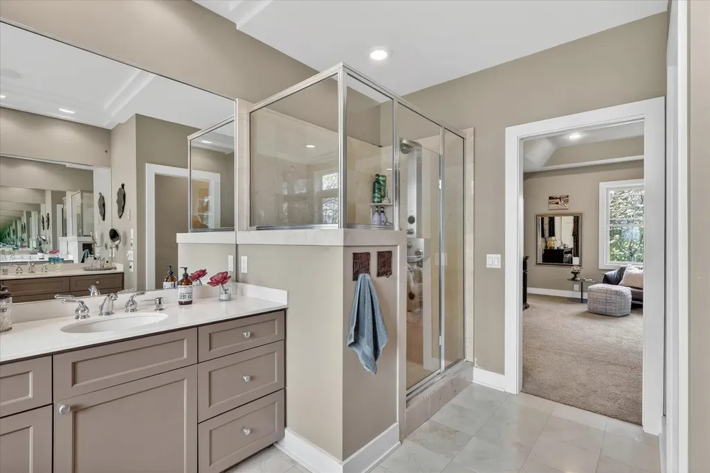 5069 Mountain Ridge Drive NE Ada Township MI 49301