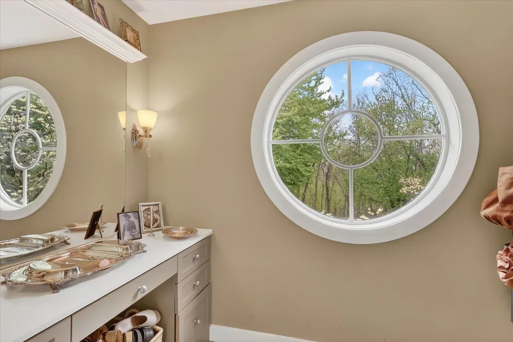 5069 Mountain Ridge Drive NE Ada Township MI 49301