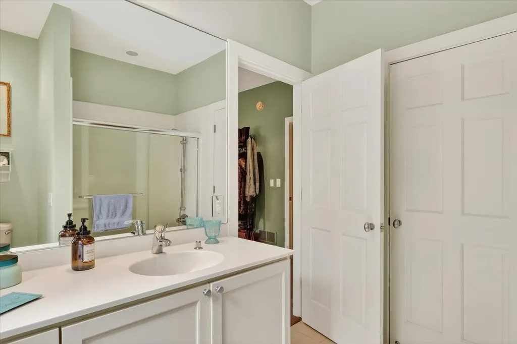 5069 Mountain Ridge Drive NE Ada Township MI 49301