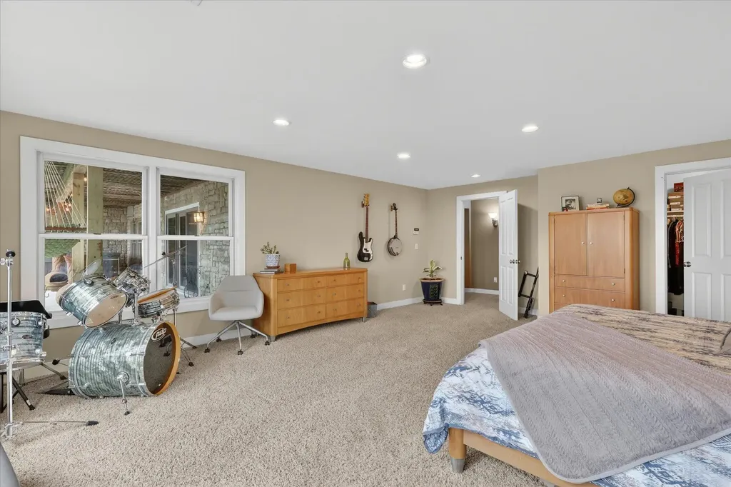 5069 Mountain Ridge Drive NE Ada Township MI 49301