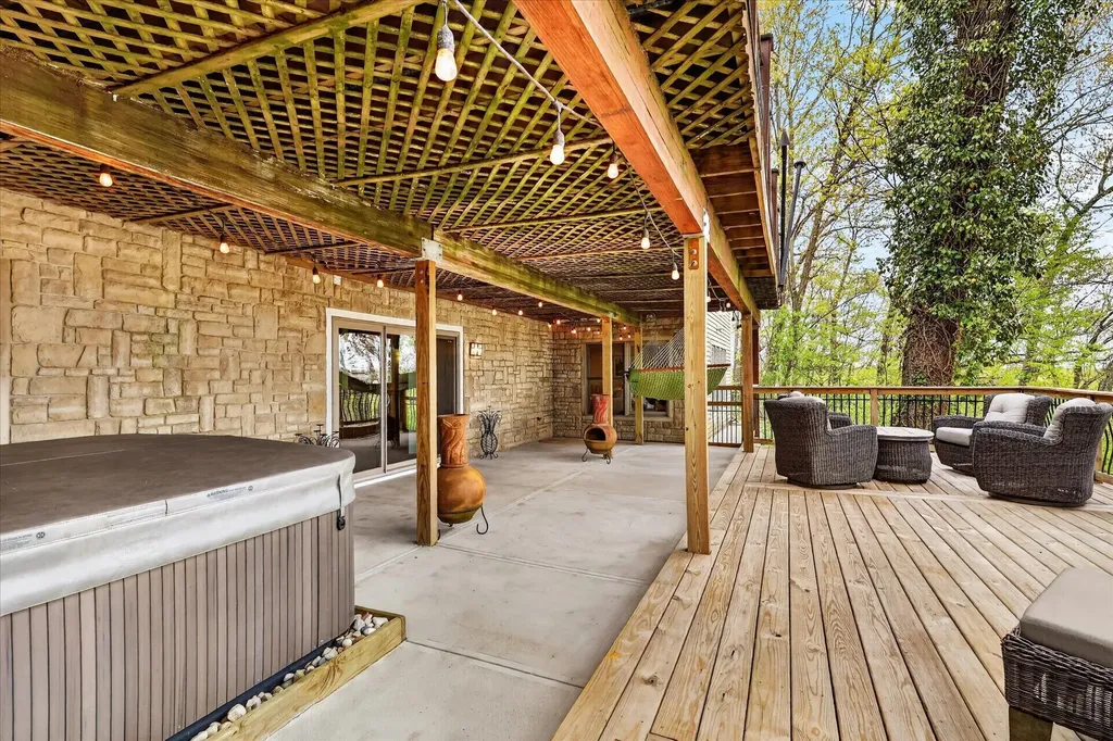 5069 Mountain Ridge Drive NE Ada Township MI 49301