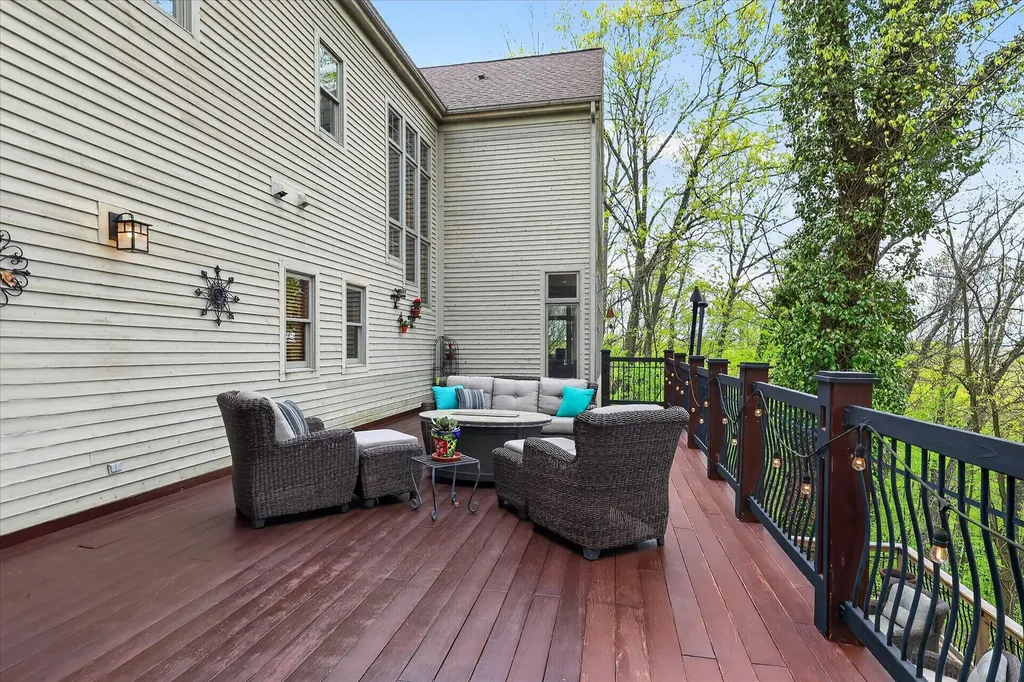 5069 Mountain Ridge Drive NE Ada Township MI 49301