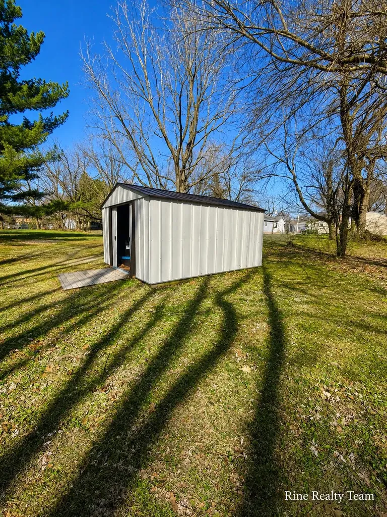 714 Cherry Street Charlotte City MI 48813