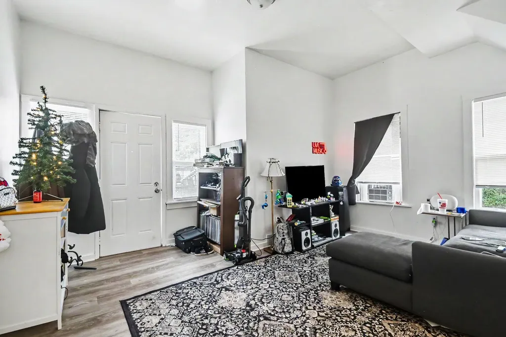 613 Fuller Avenue SE Grand Rapids City MI 49506