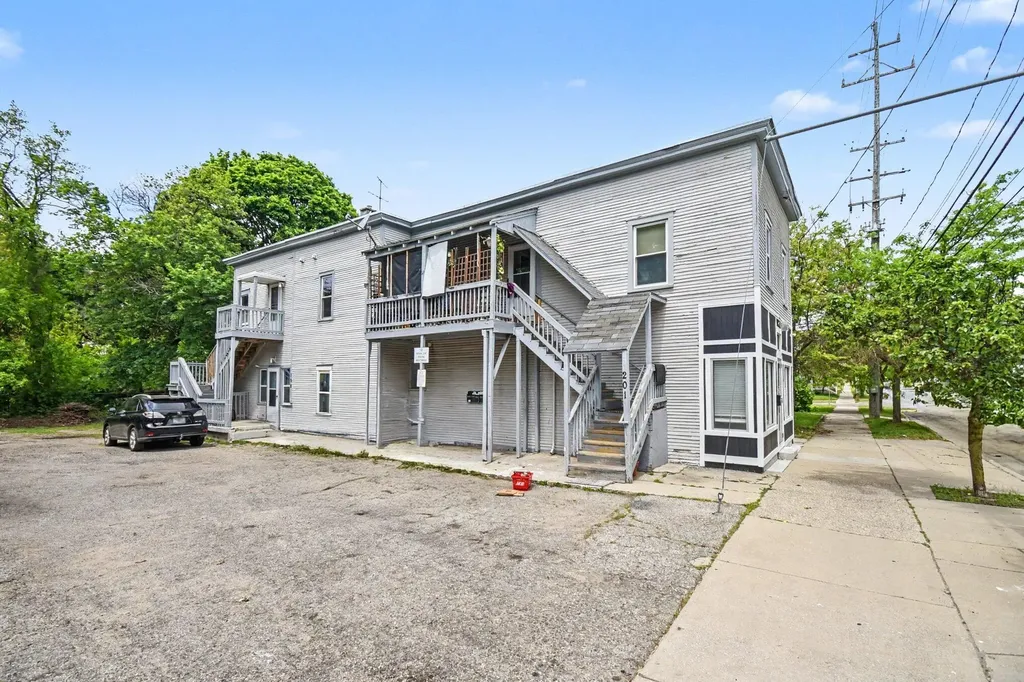 613 Fuller Avenue SE Grand Rapids City MI 49506