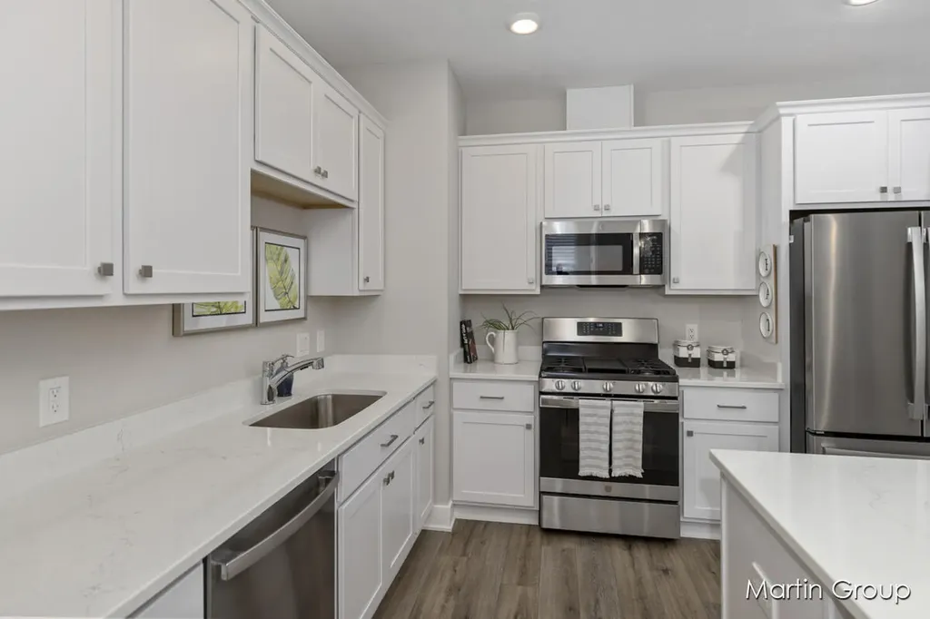 2245 Watertown Way NE Grand Rapids City MI 49505