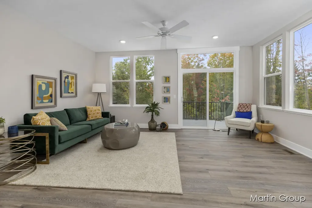 2245 Watertown Way NE Grand Rapids City MI 49505