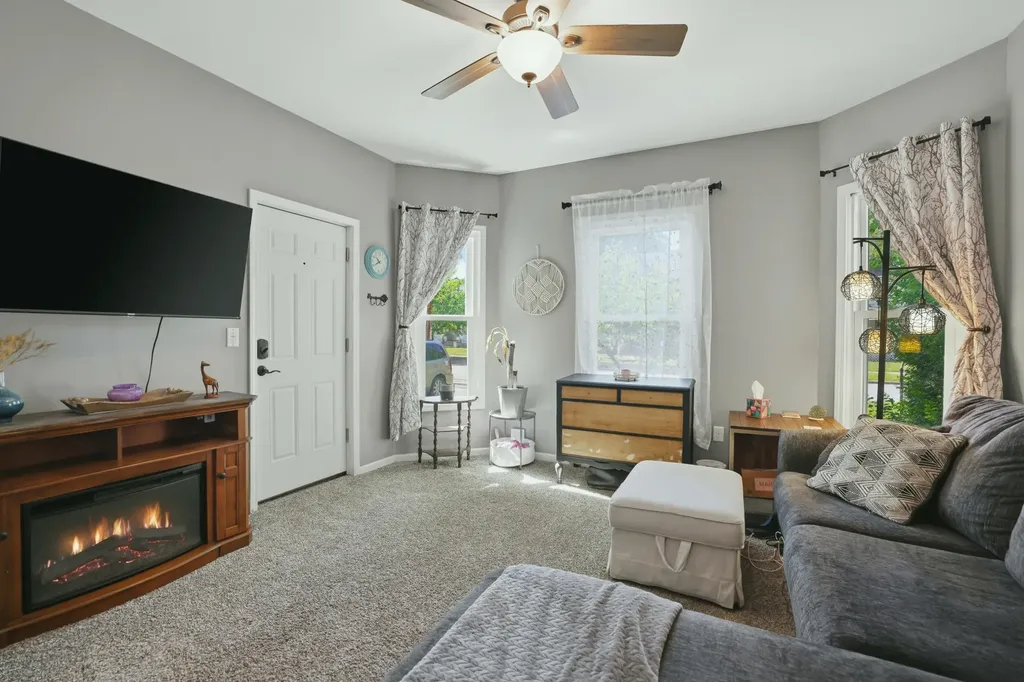 317 Brown Street SE Grand Rapids City MI 49507