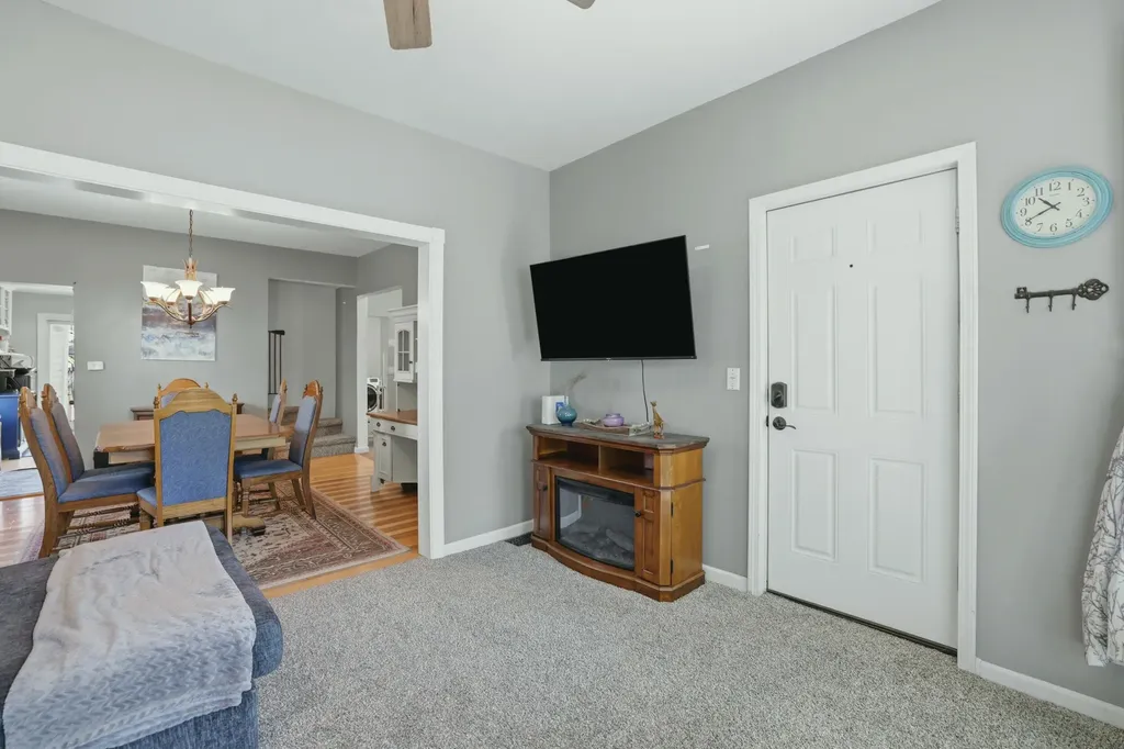 317 Brown Street SE Grand Rapids City MI 49507