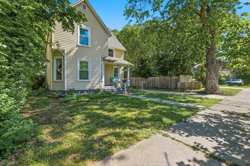 317 Brown Street SE Grand Rapids City MI 49507