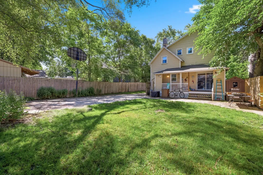 317 Brown Street SE Grand Rapids City MI 49507