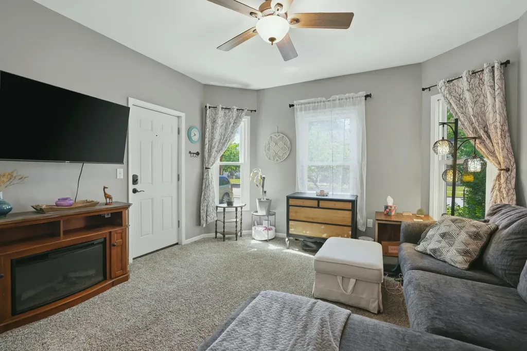 317 Brown Street SE Grand Rapids City MI 49507