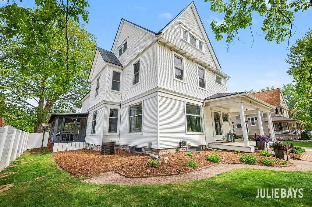 311 E Main Street Middleville Village MI 49333