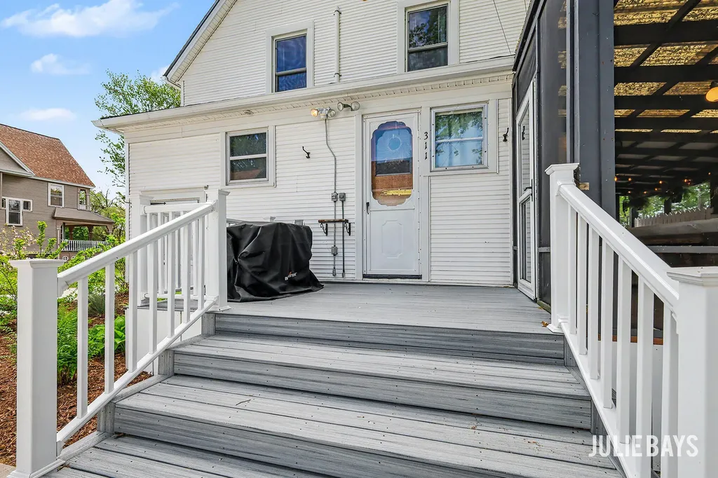 311 E Main Street Middleville Village MI 49333