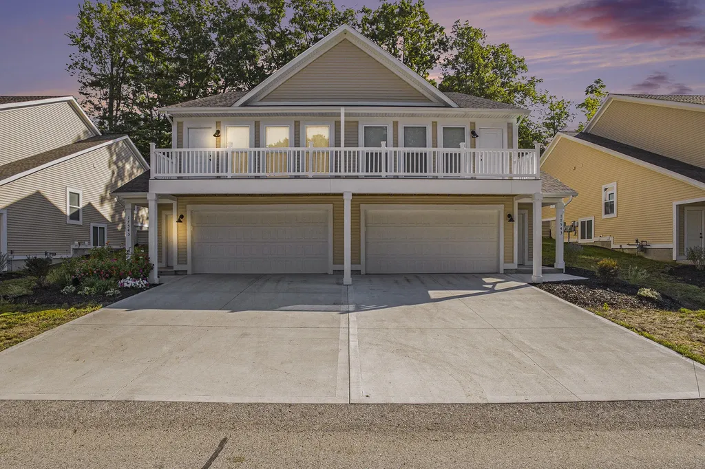 17539 Beechwood Lane Ferrysburg City MI 49456