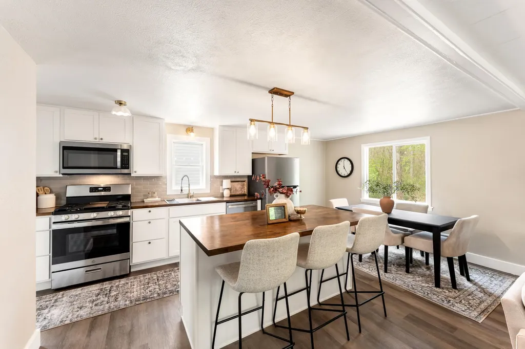 5684 142nd Avenue Fillmore Township MI 49423
