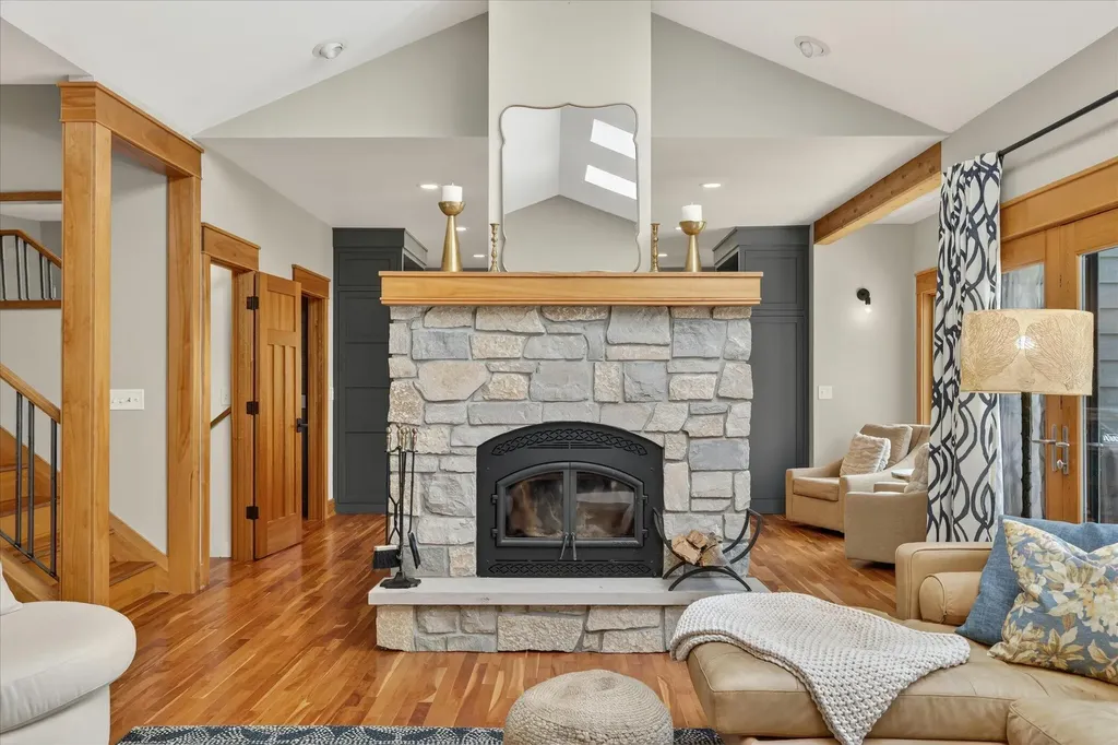 1901 Mccabe Avenue NE Ada Township MI 49331